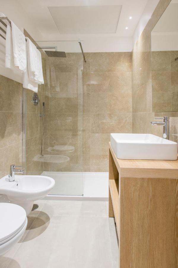Triple Room Lateral Sea View