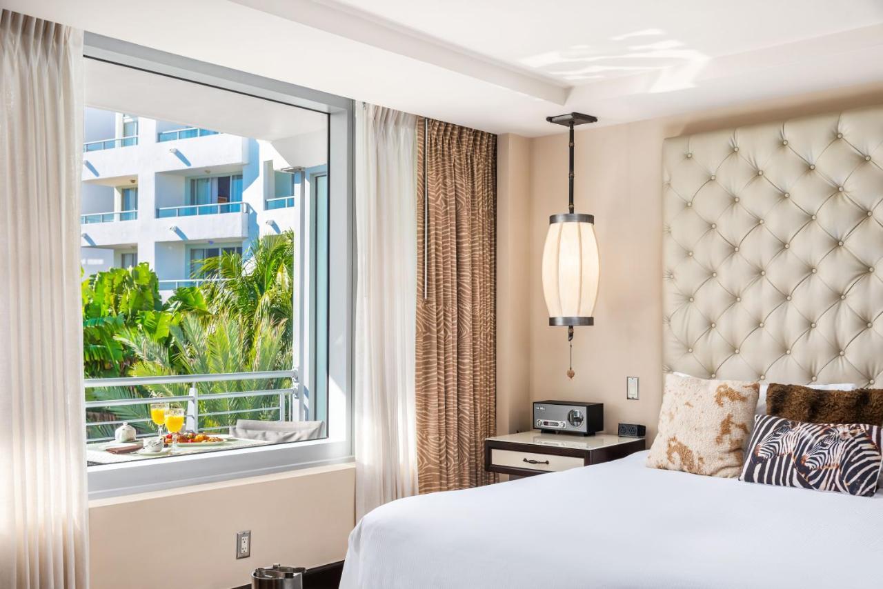 Poolside Cabana Suite