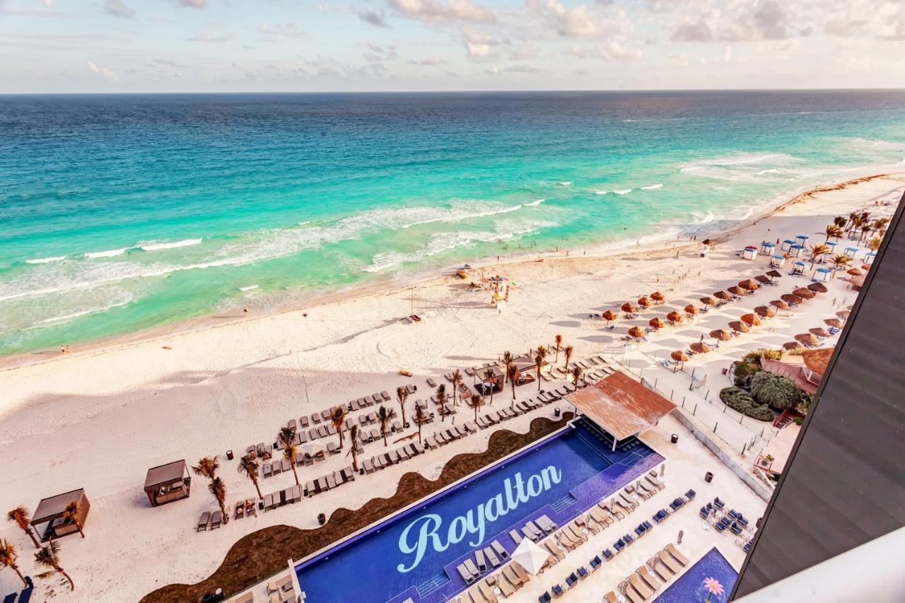Luxury Presidential Ocean Front One Bedroom Suite Diamond Club