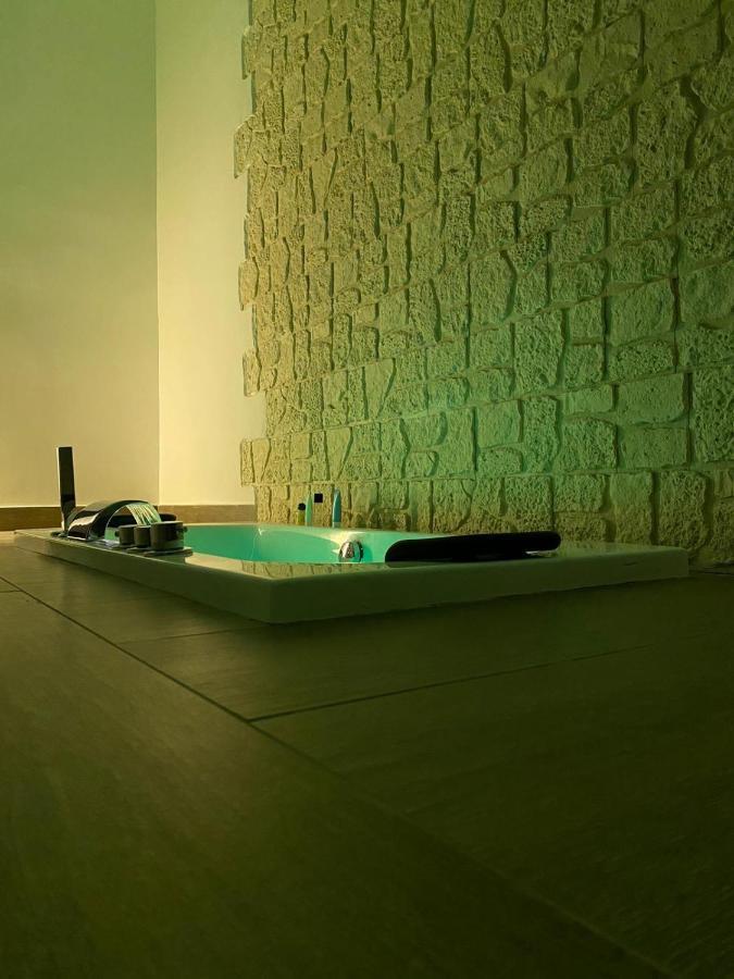 Suite Spa Bath