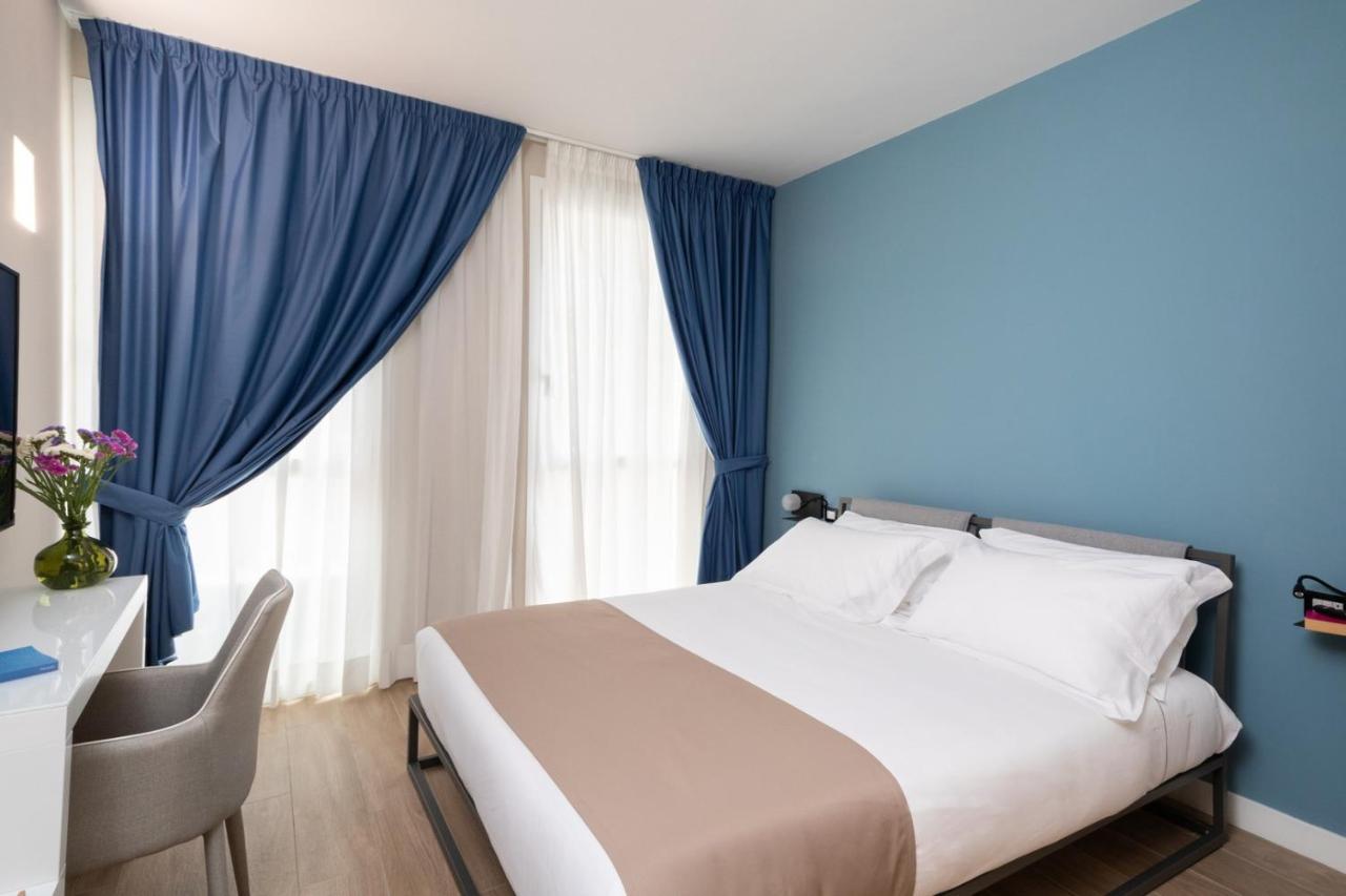 Deluxe Double Room Bath