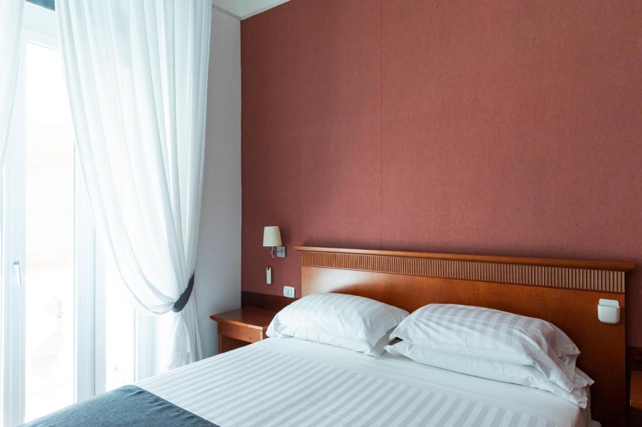 Superior Double Room Side Sea View