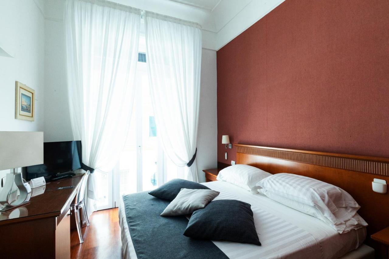 Superior Double Room Side Sea View
