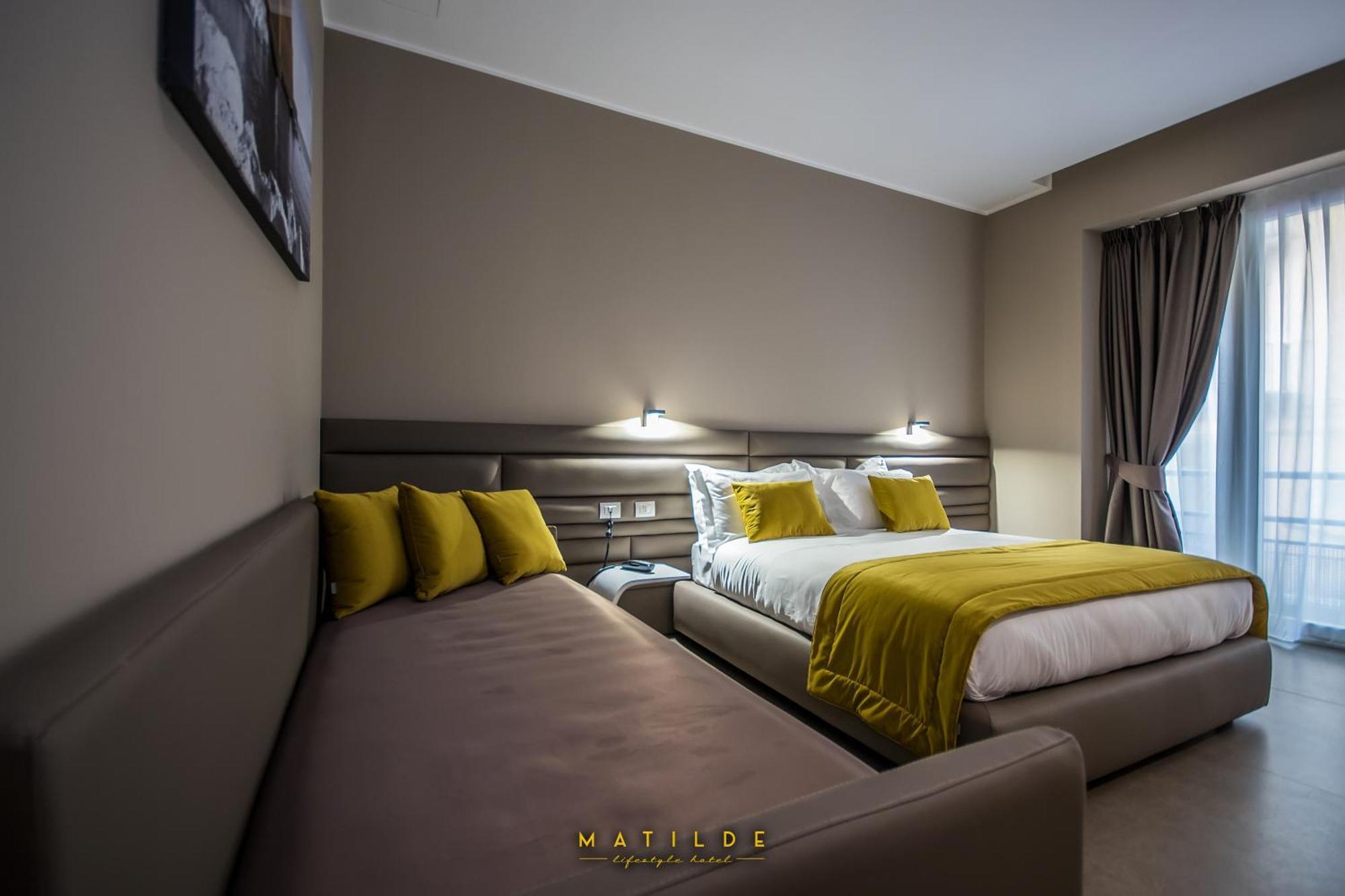 Deluxe Triple Room