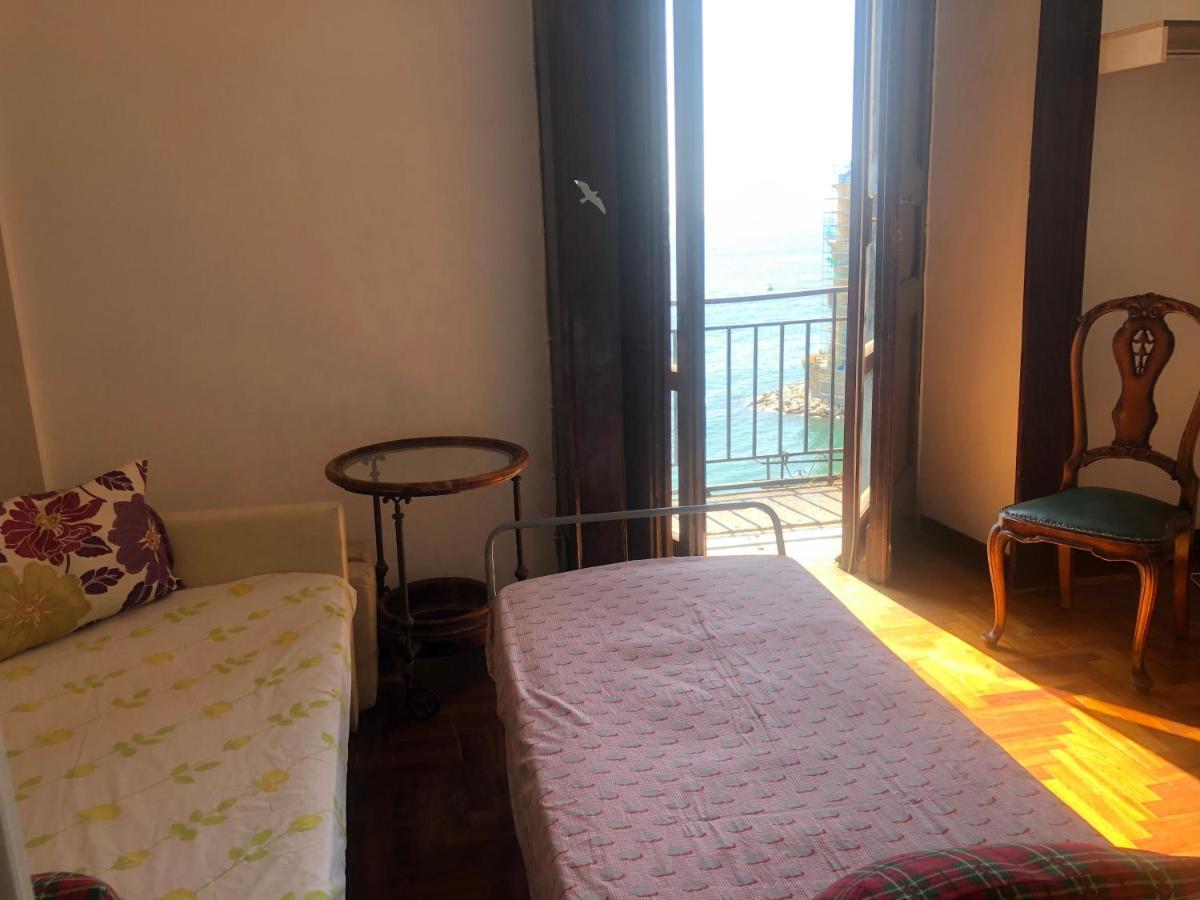 Double Room external bathroom Sea View