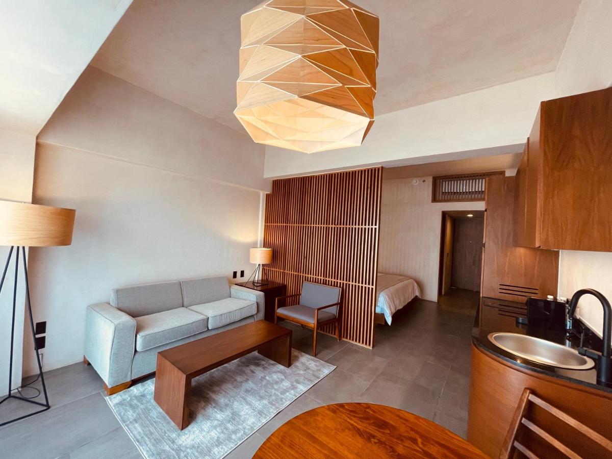 Superior King Suite