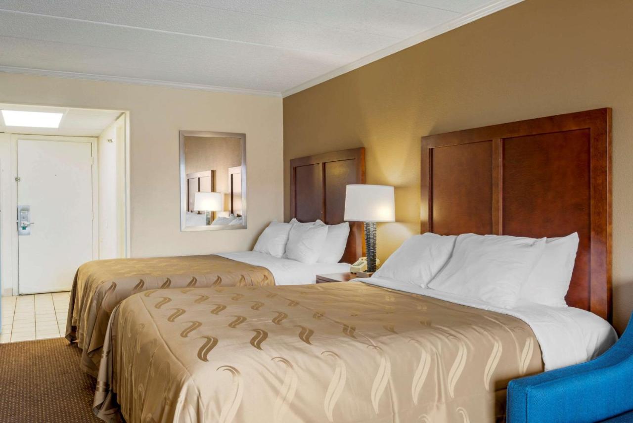 Efficiency Queen Suite with Two Queen Beds - Non-Smoking