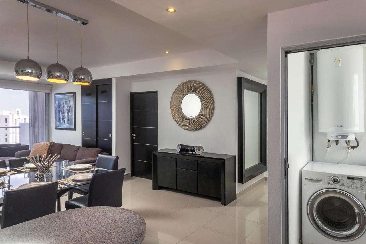 Three-Bedroom Suite Sea View
