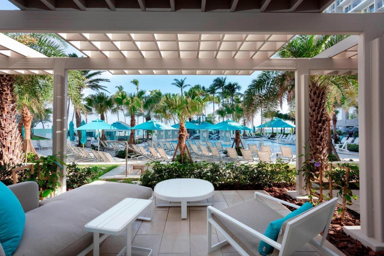 Two Double Beds Cabana Lanai Pool Access