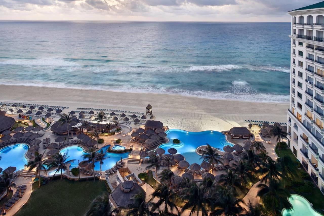 Club Level Premium Ocean View Deluxe King Balcony