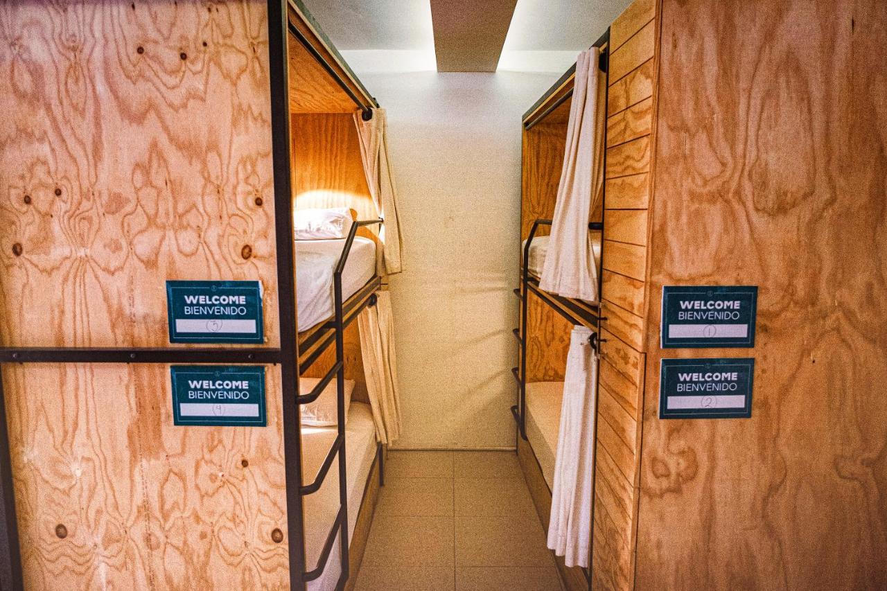 Bed 8-Bed Mixed Dormitory Room