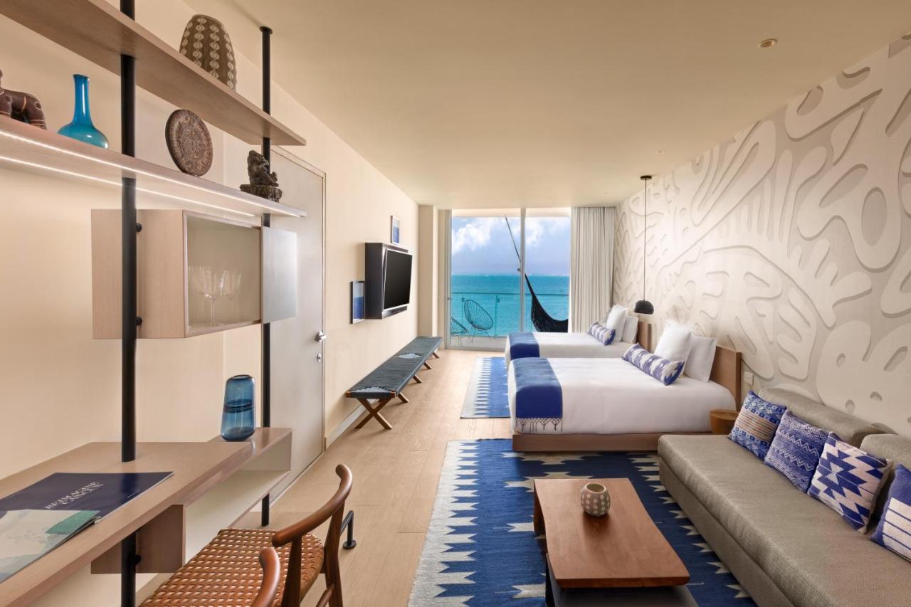 Deluxe One Bedroom Suite Ocean Front Double