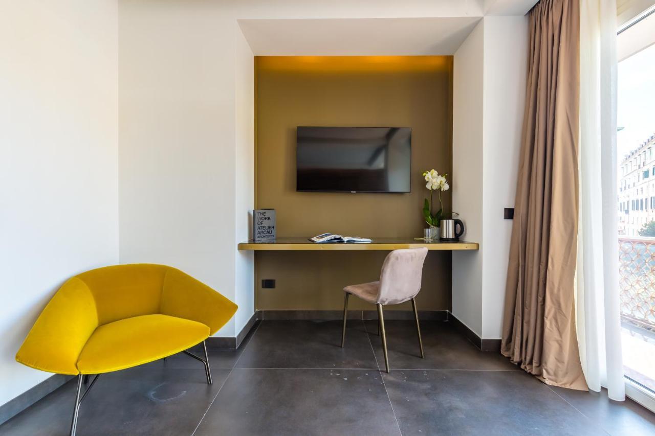 Deluxe Double Room Bath
