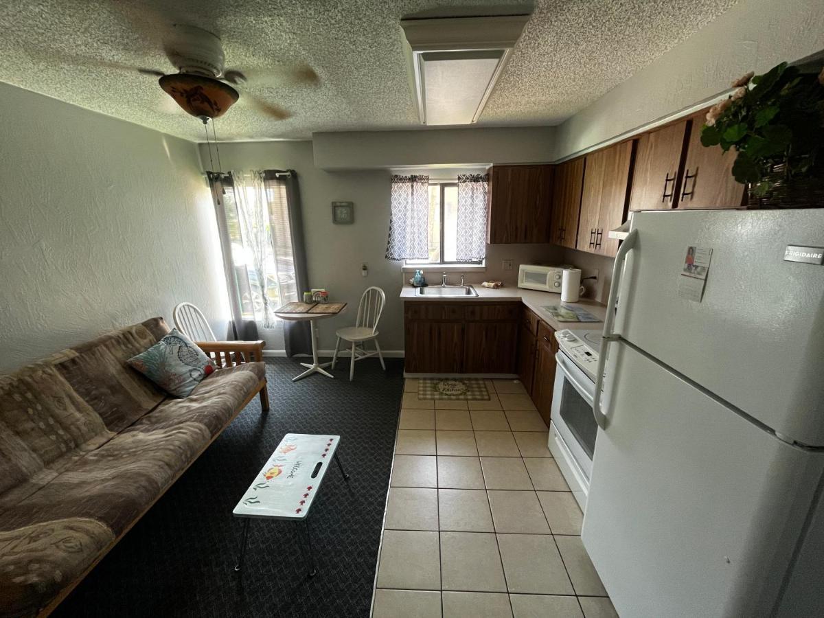 Double or Twin Room with Private Bathroom