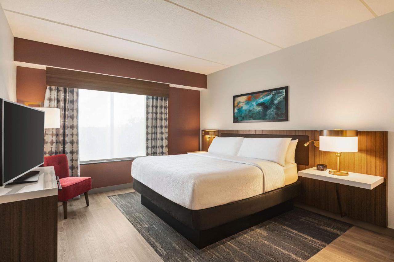 One-Bedroom King Suite