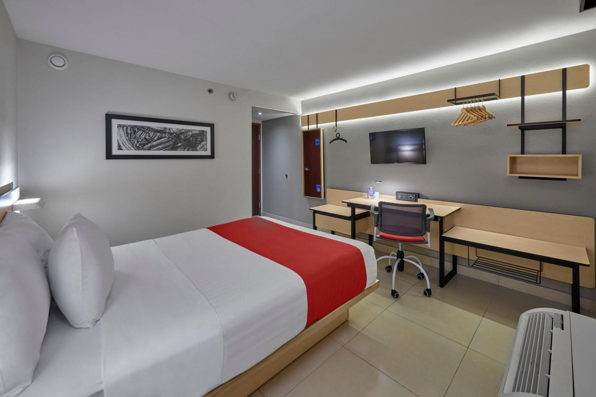 Queen Room