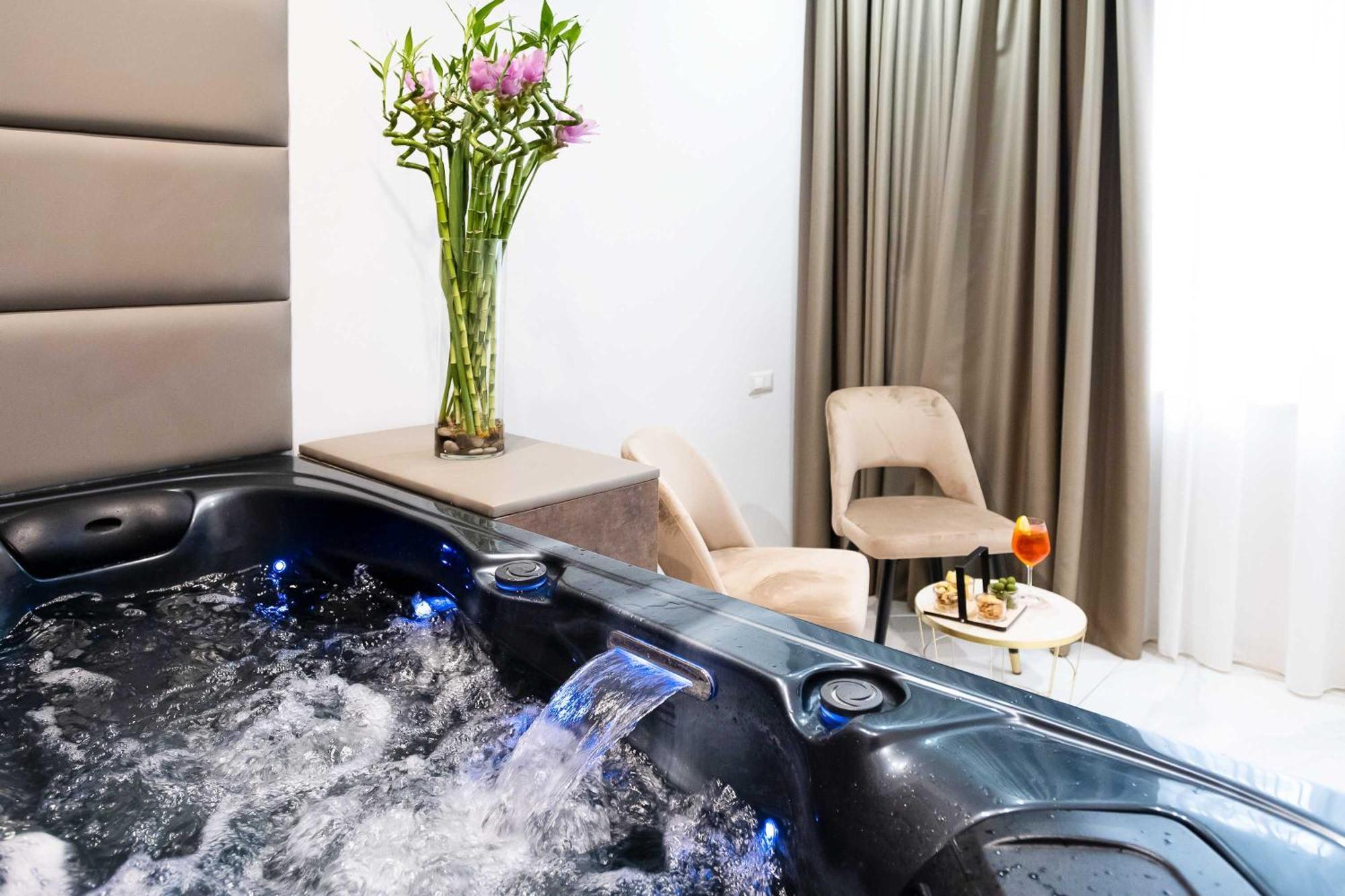 Double Room Spa Bath