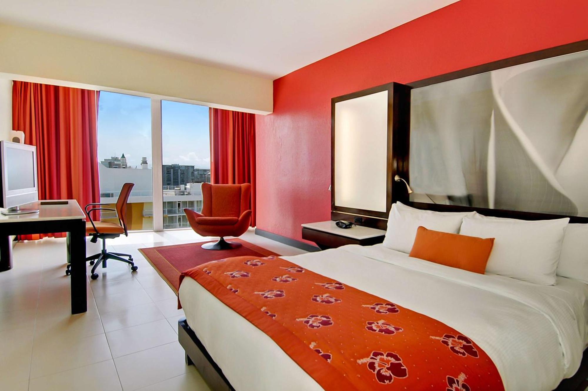 King Room Balcony Bay View