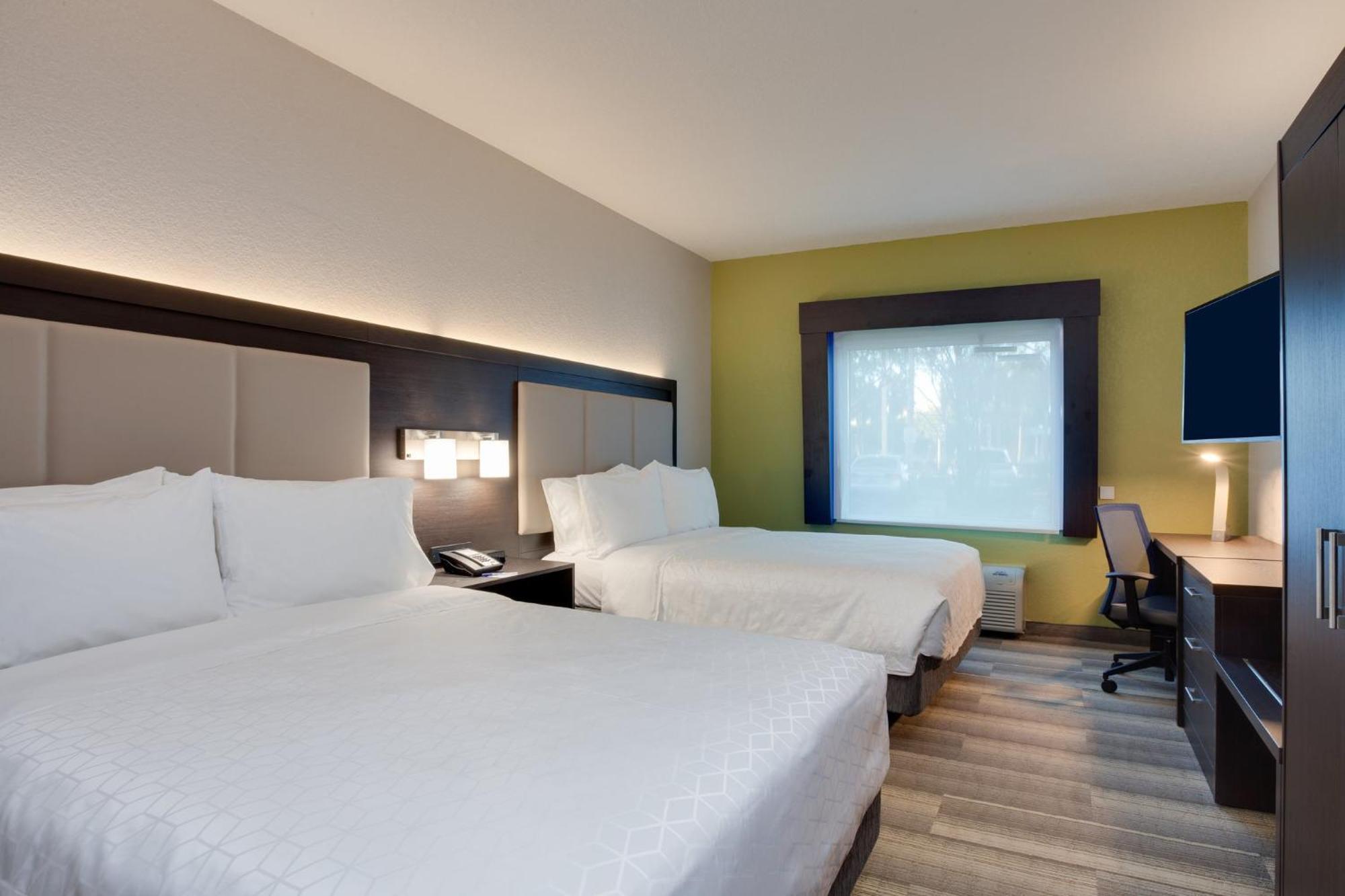 Queen Room with Two Queen Beds - Disability Access/Non-Smoking