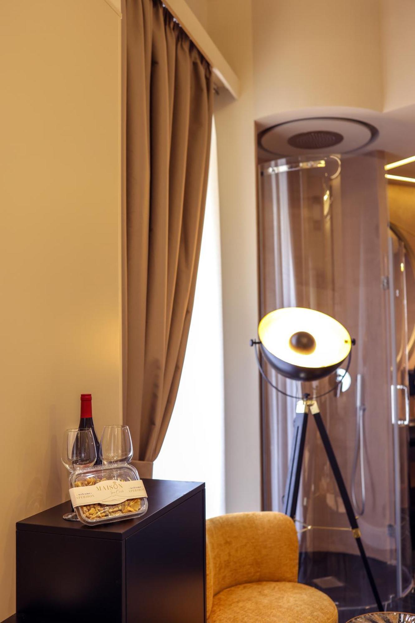 Superior King Room