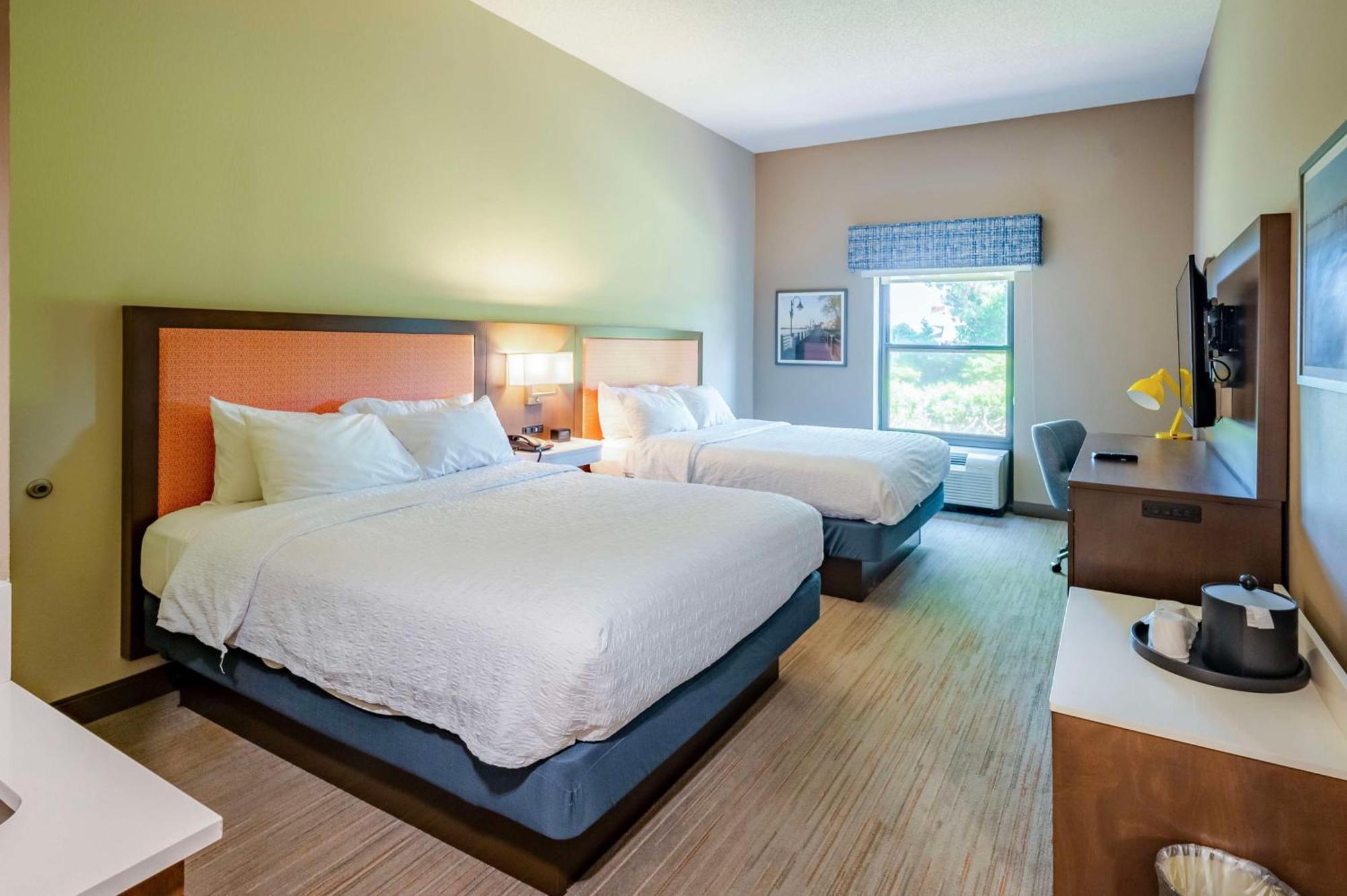 Room with Two Queen Beds - Non-Smoking