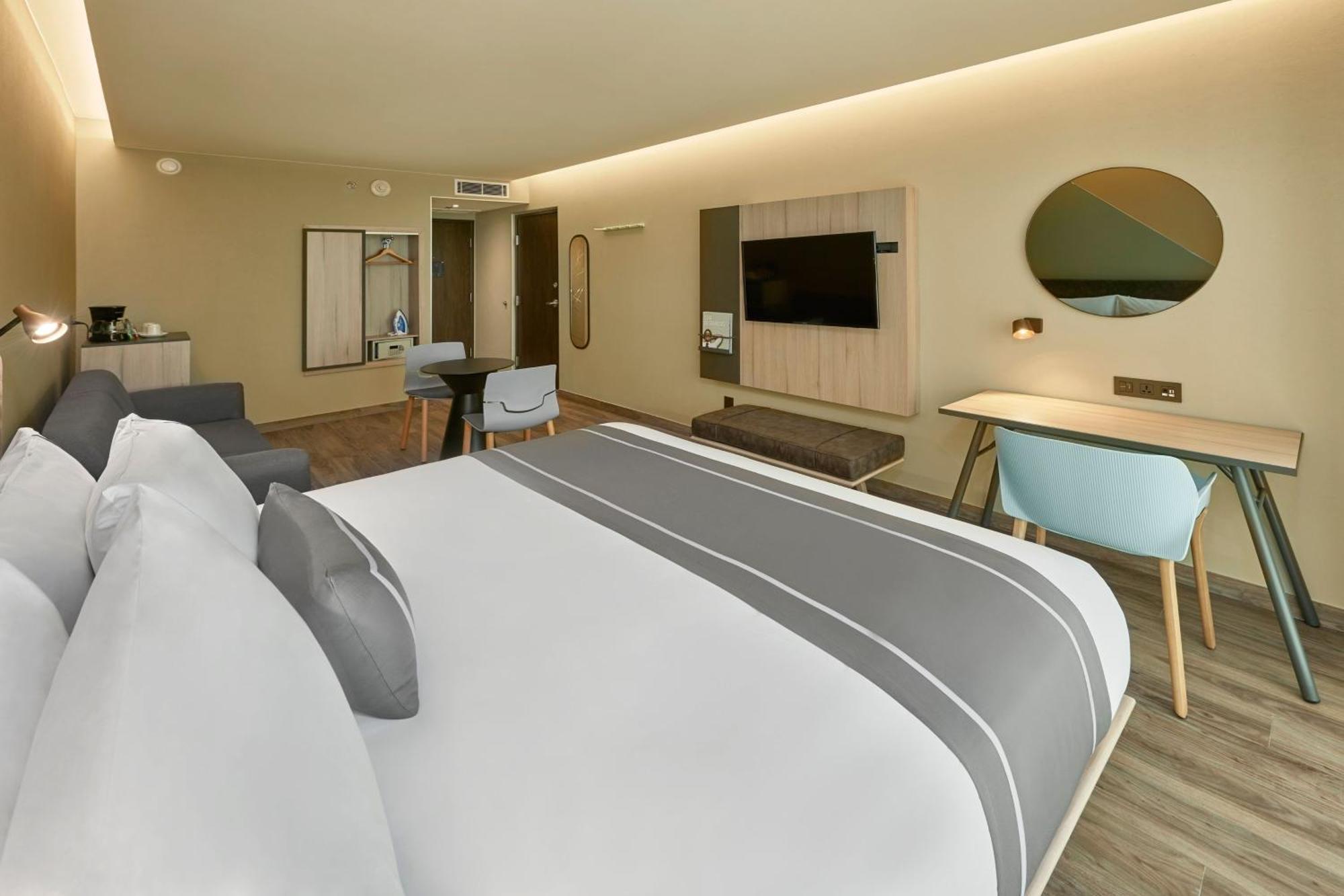 King Suite Sofa Bed