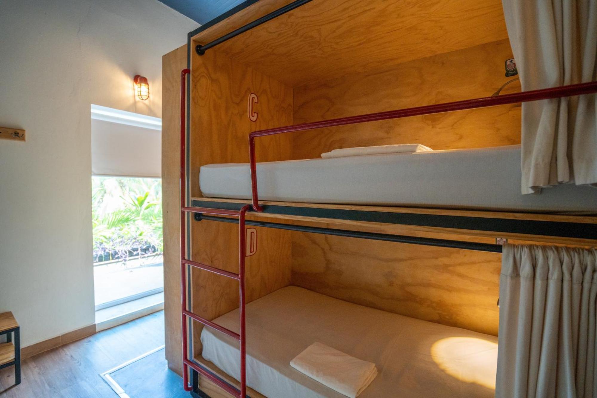 Bed 6-Bed Mixed Dormitory Room