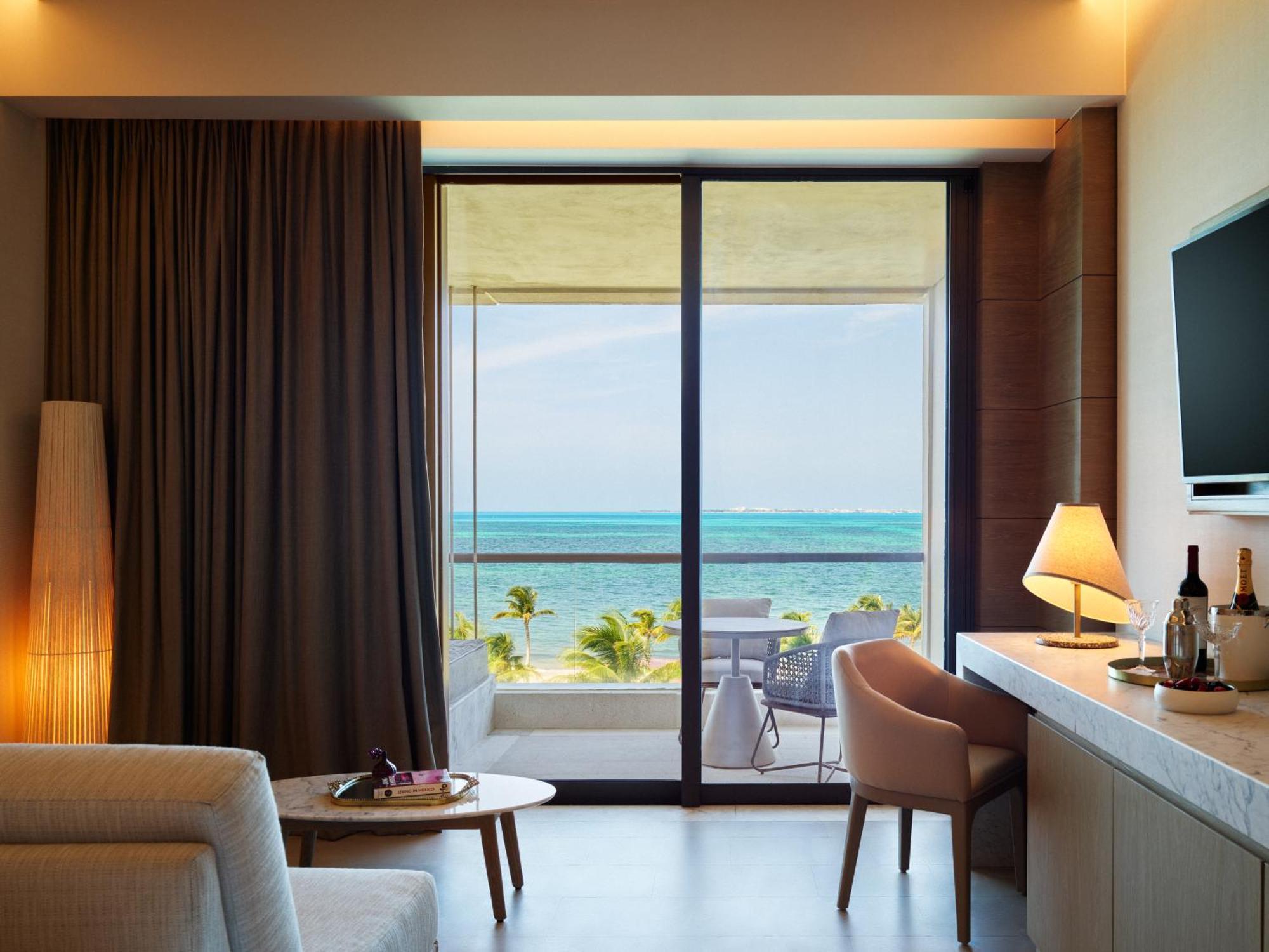 Deluxe King Room Ocean View