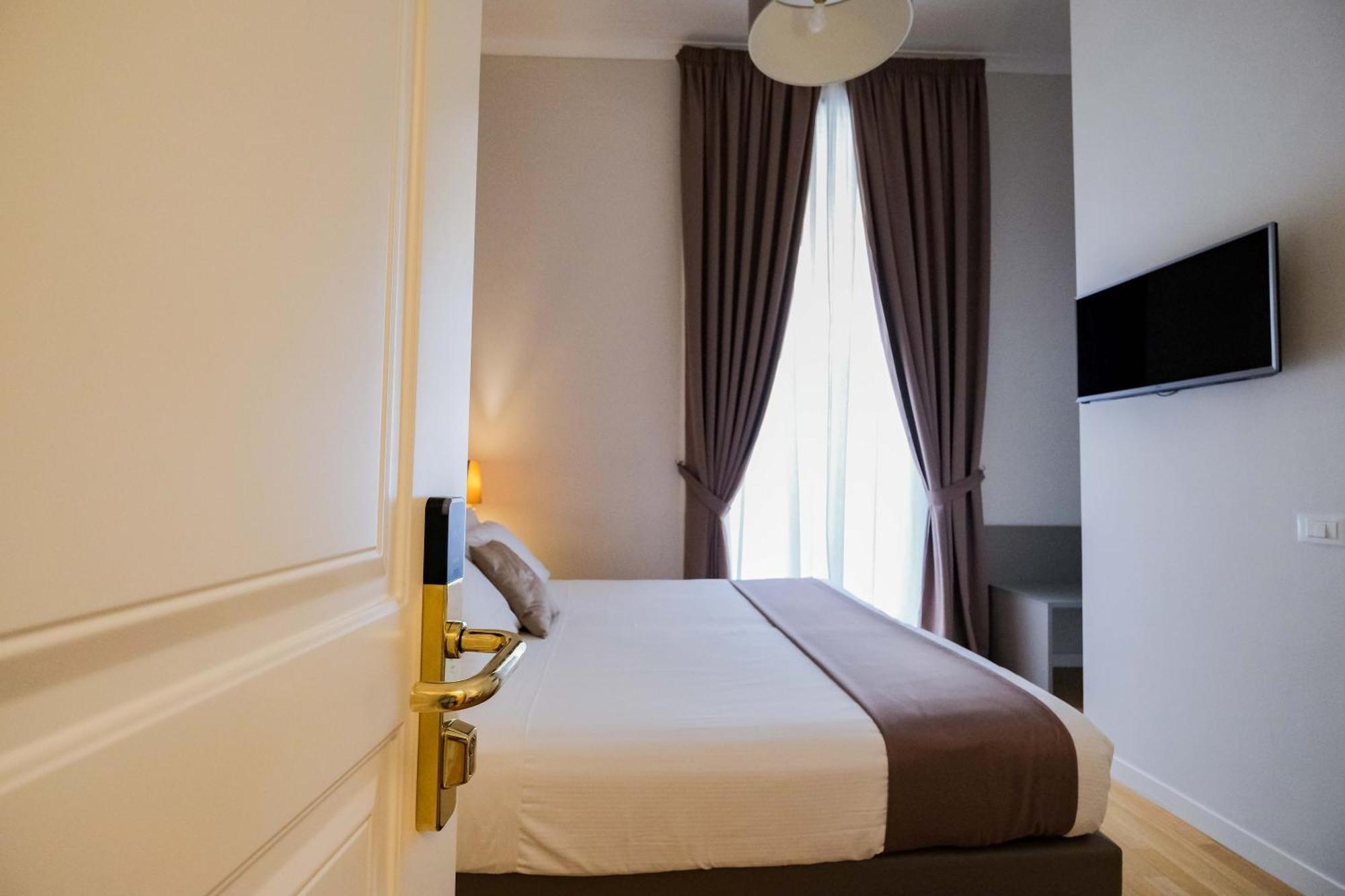 Deluxe Double Room Balcony