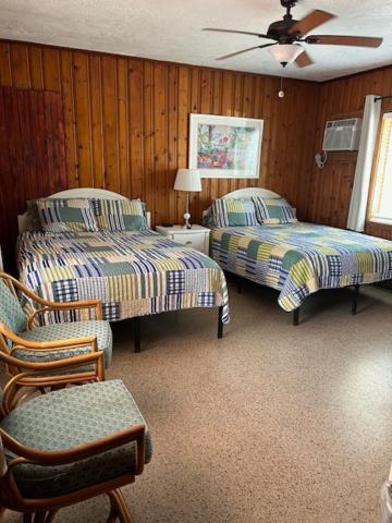 Deluxe Double Room with Shower