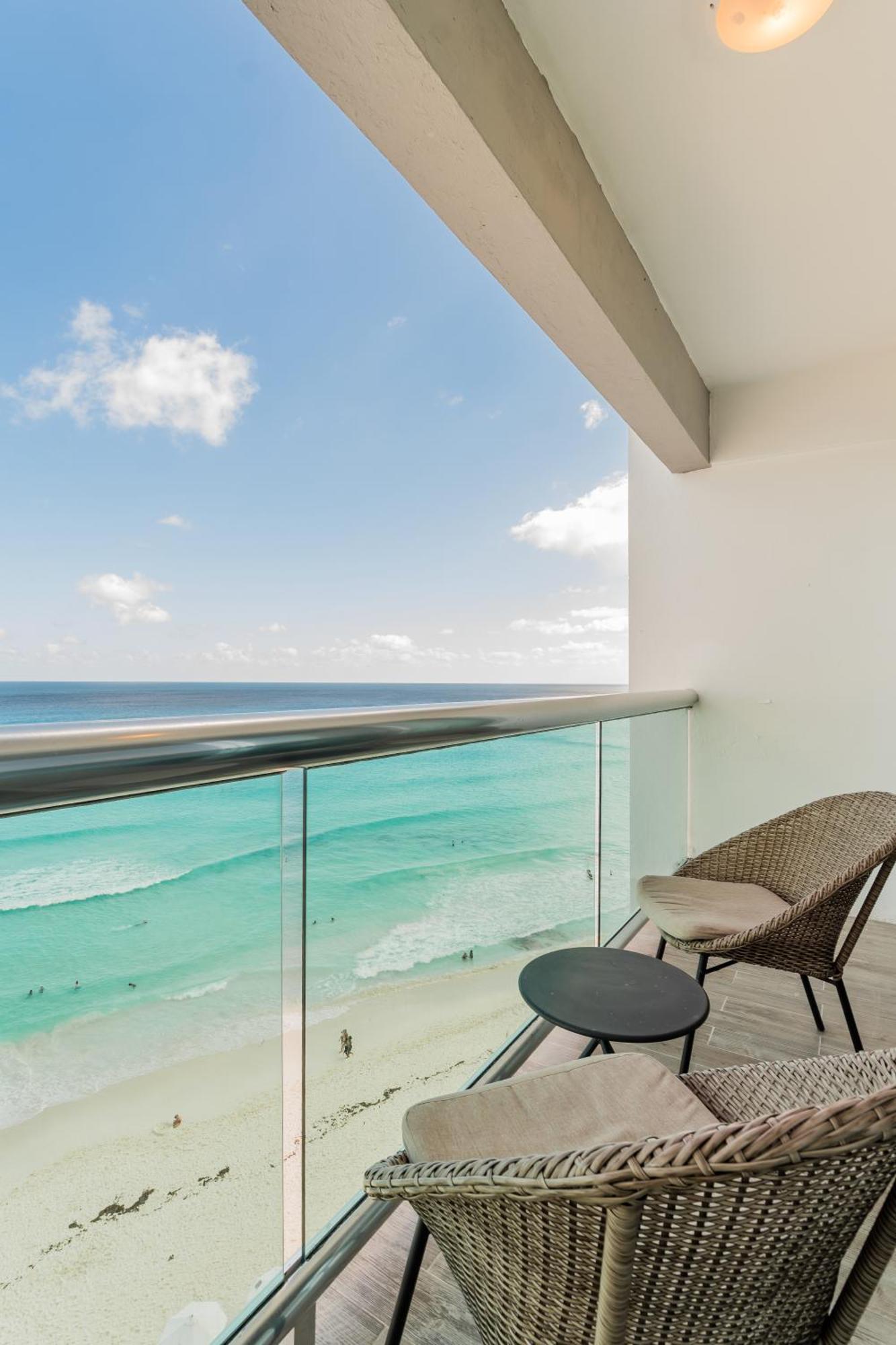 Studio Apartment Sea View
