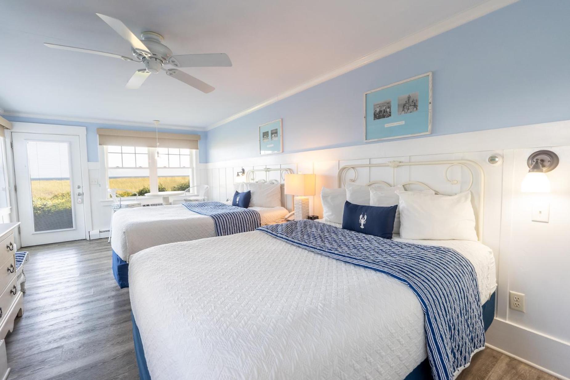 Oceanfront 1st Floor Two Queens