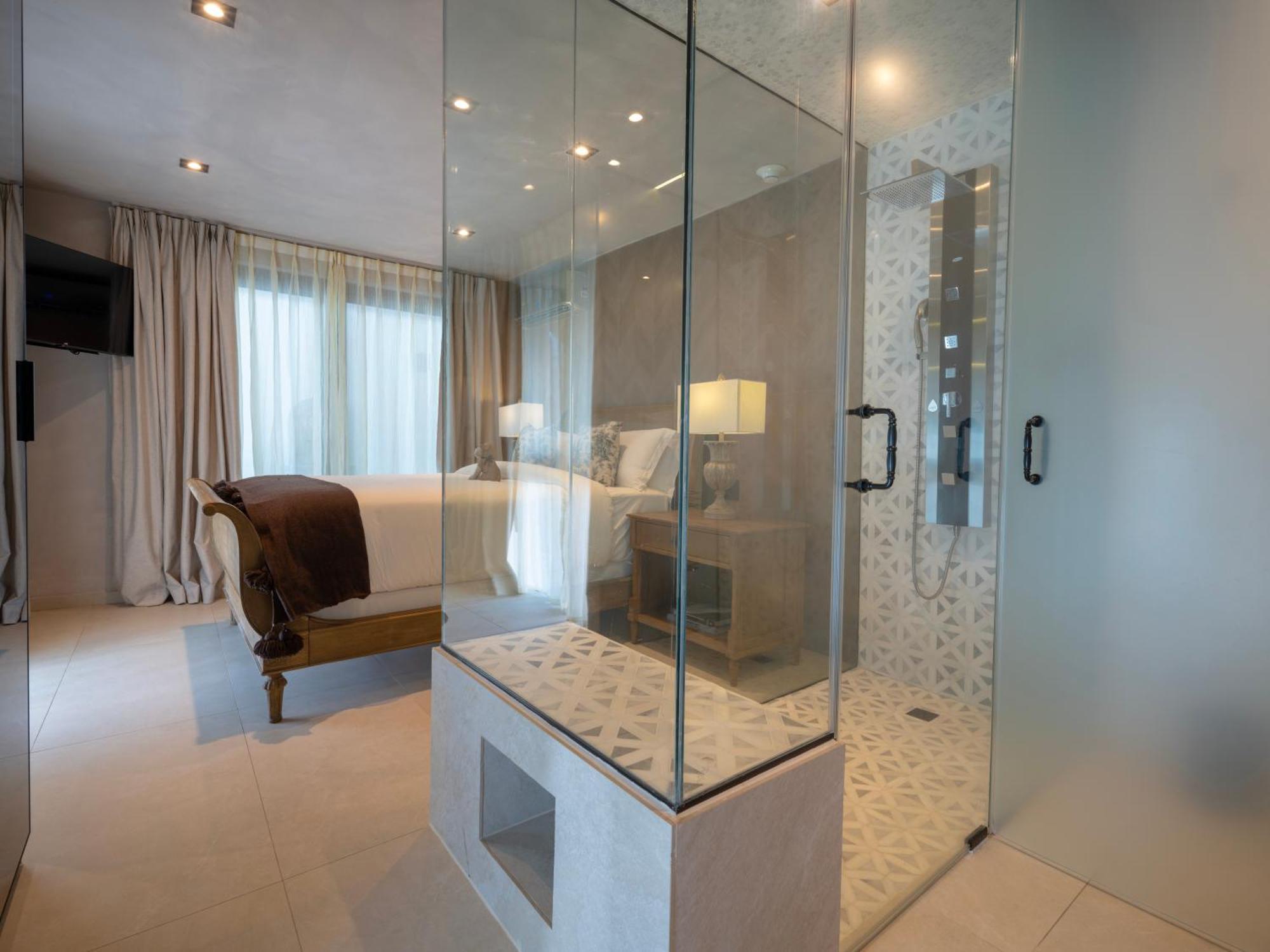 Lagoon View Mediterranean Suite