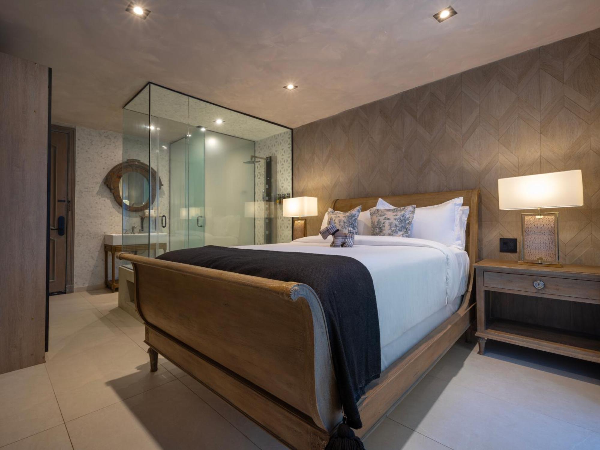 Lagoon View Mediterranean Suite