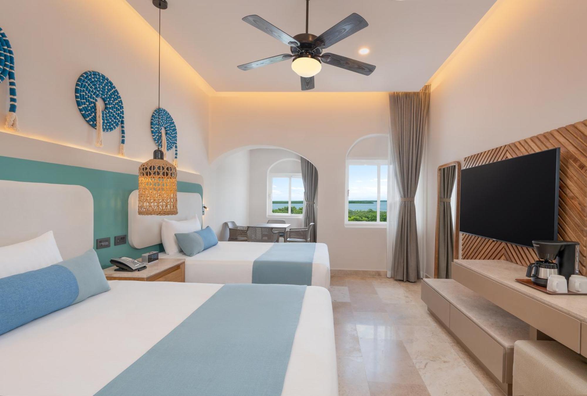 Deluxe Room Lagoon View