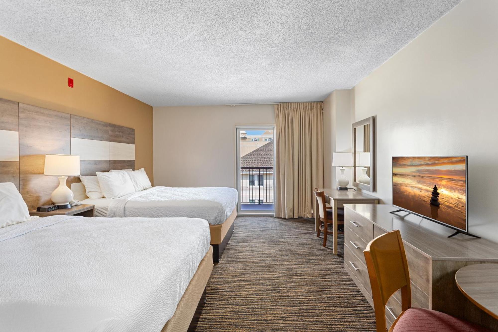 Deluxe Double Room with Side Sea View