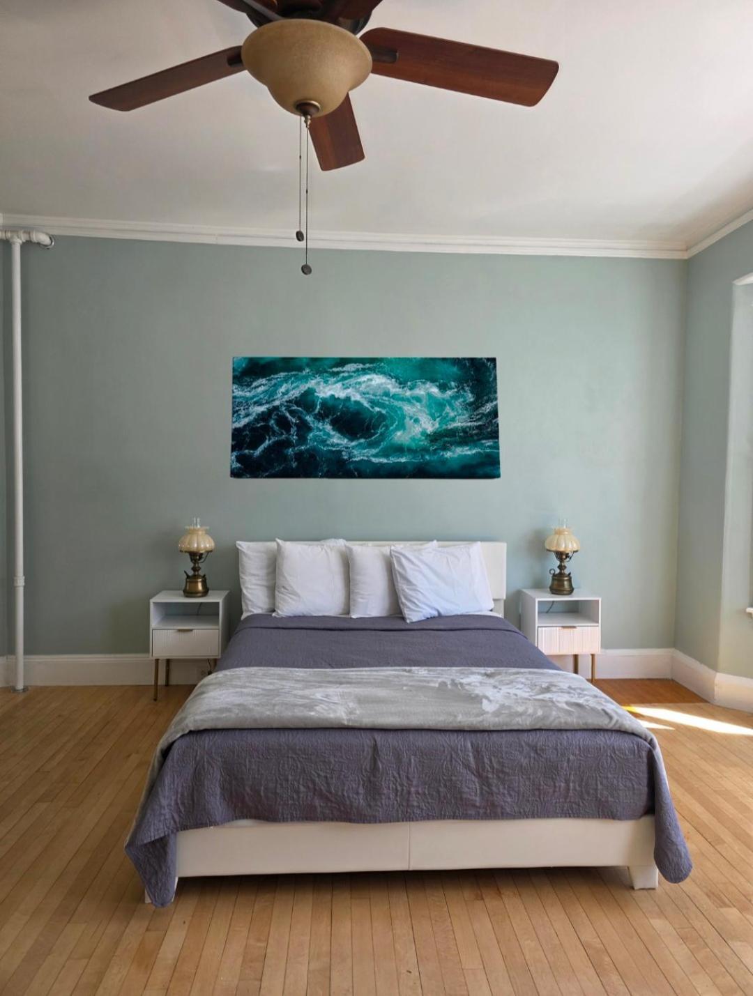 Deluxe Queen Studio