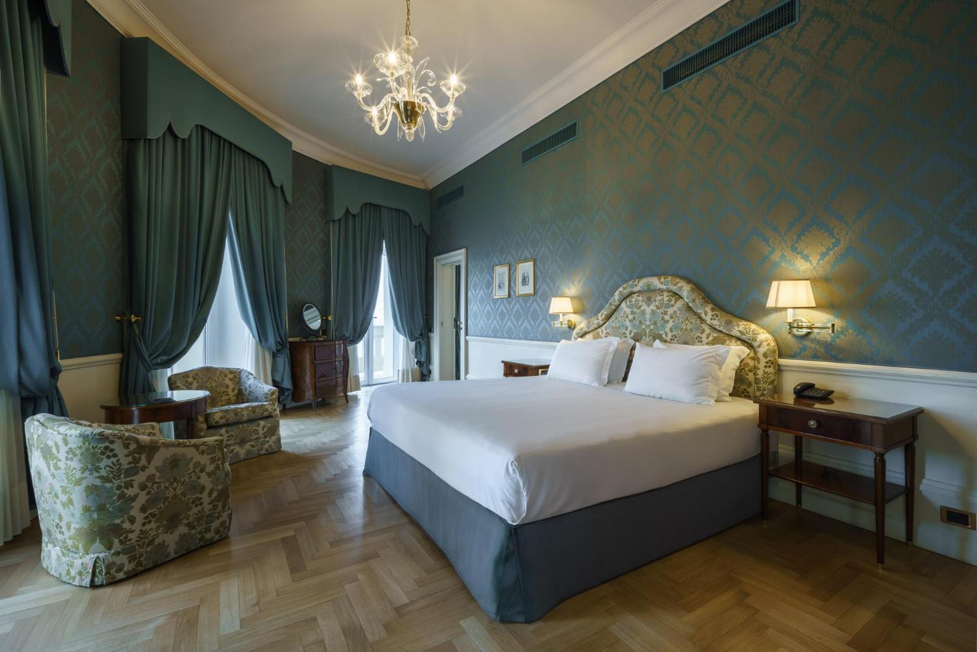 Executive Suite Sea View