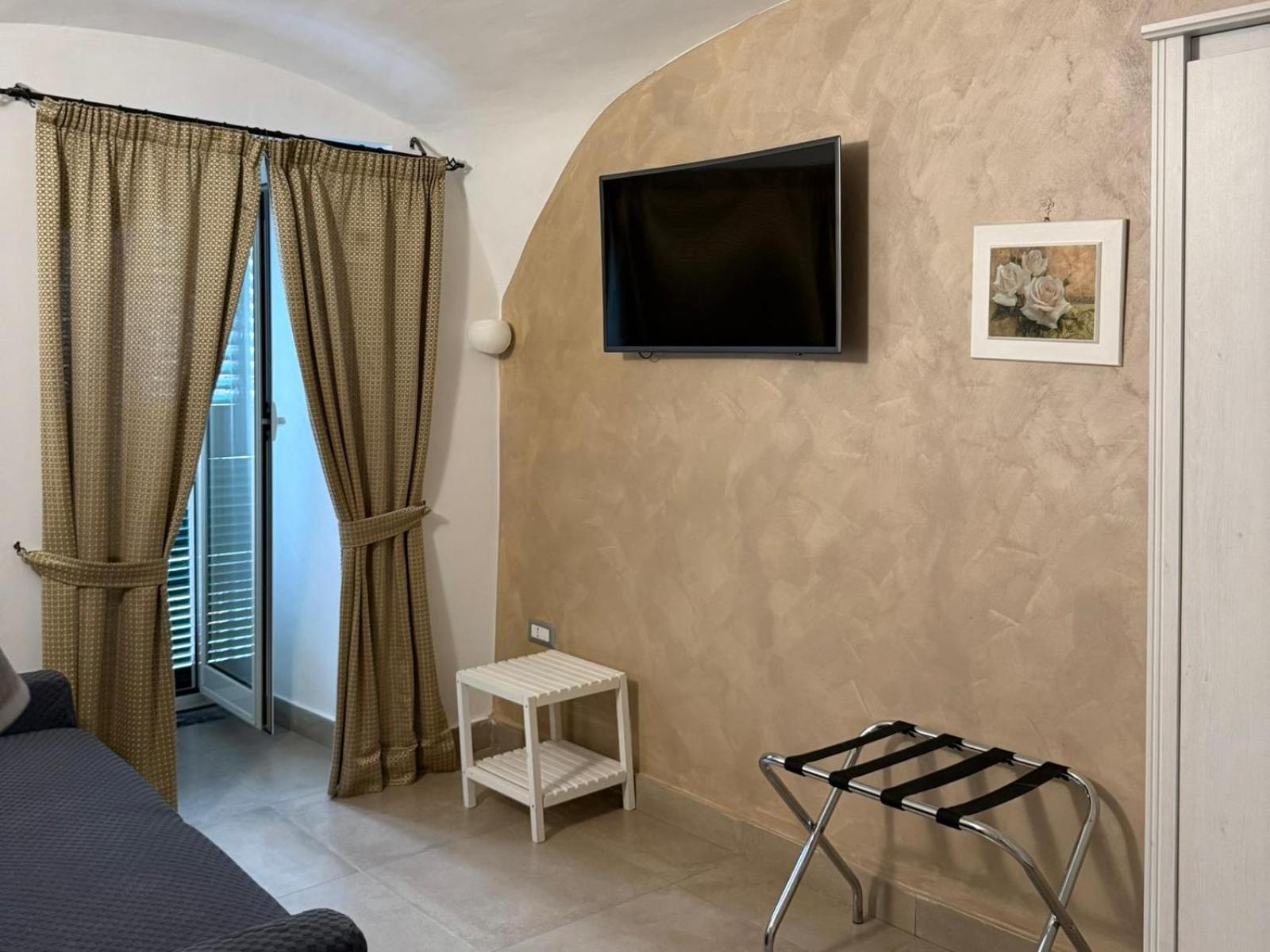 Deluxe Family Suite