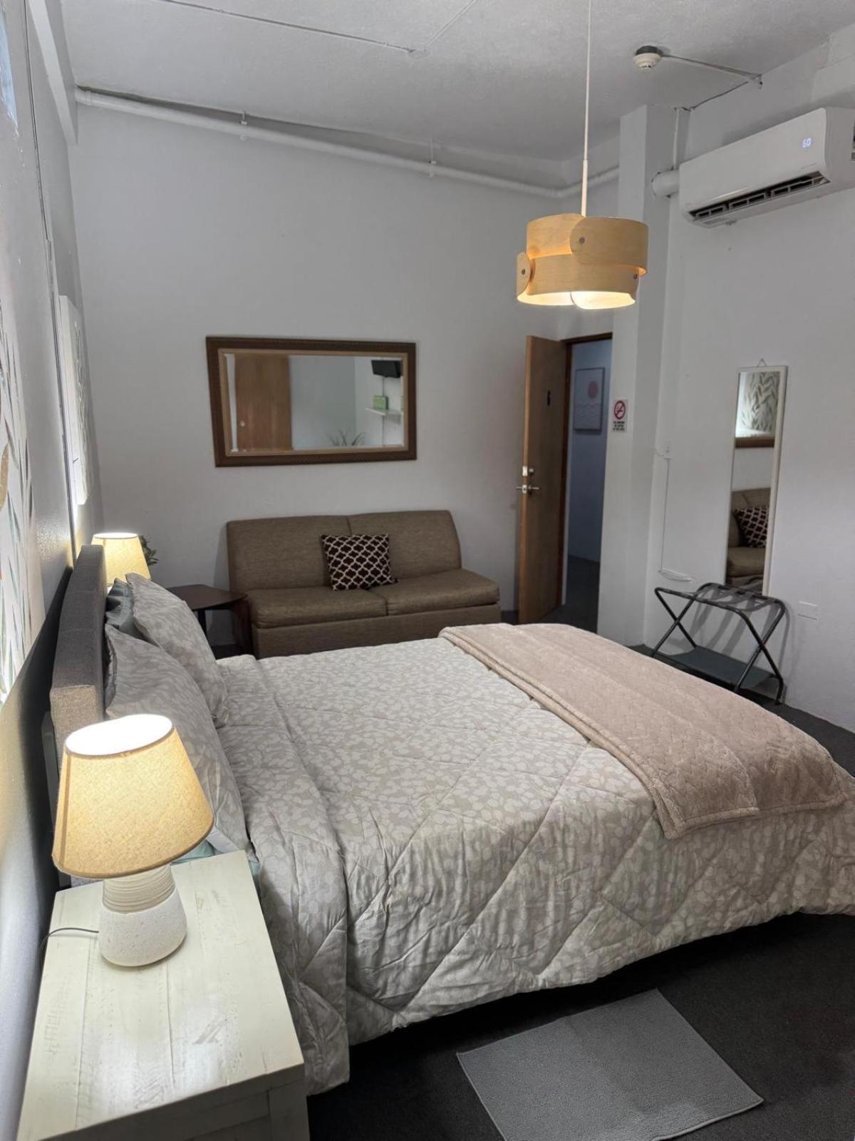 Double Room Private Bathroom