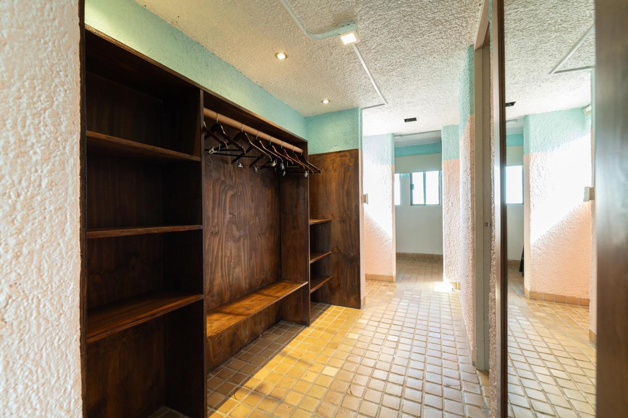 Standard Room Quad Private Bathroom