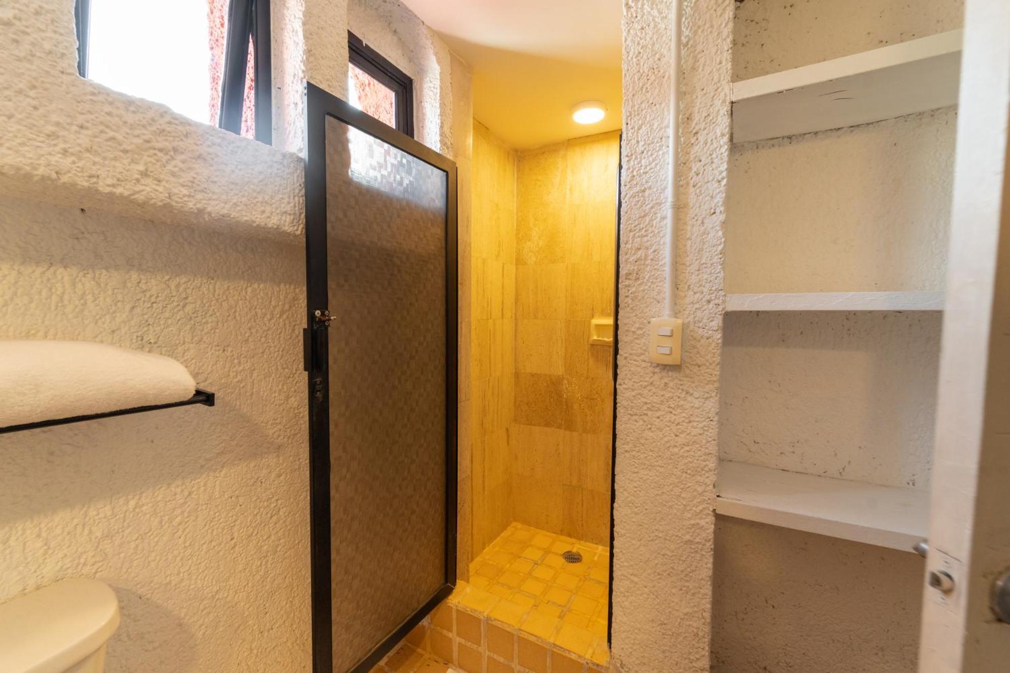 Studio Apartment Kitchenette