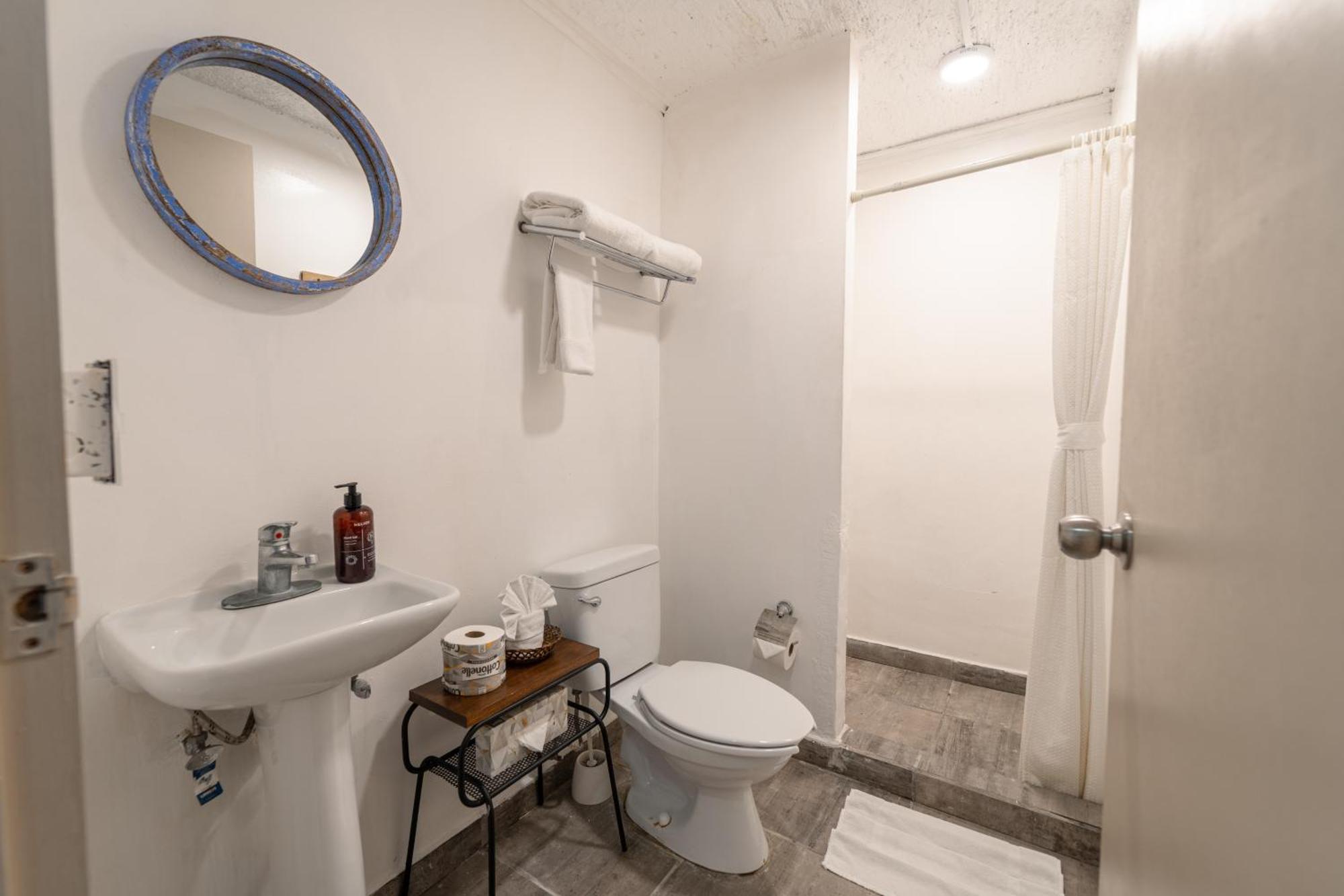 Standard Room Queen Private Bathroom