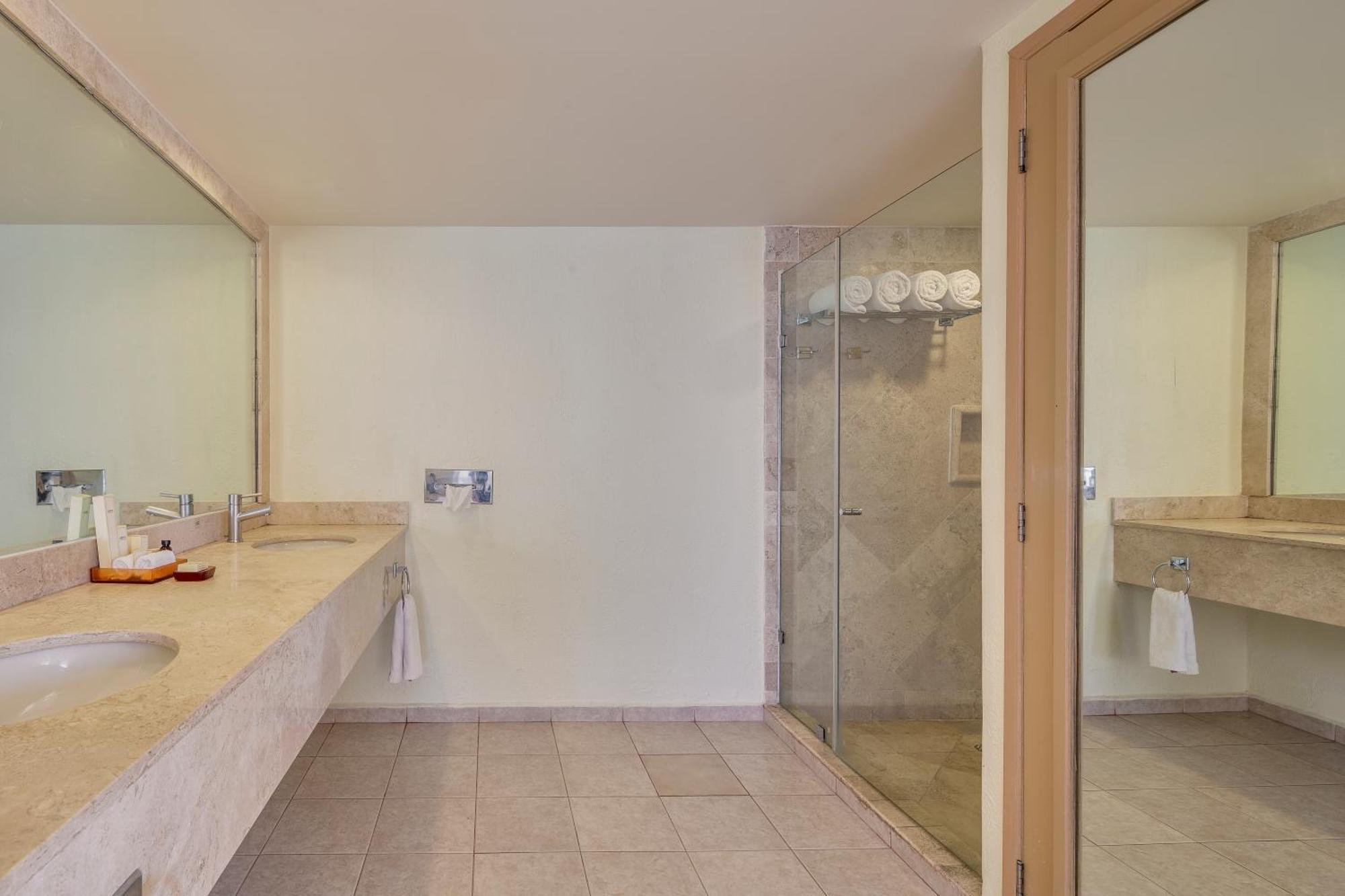 Master Suite 3 Bedroom Plus