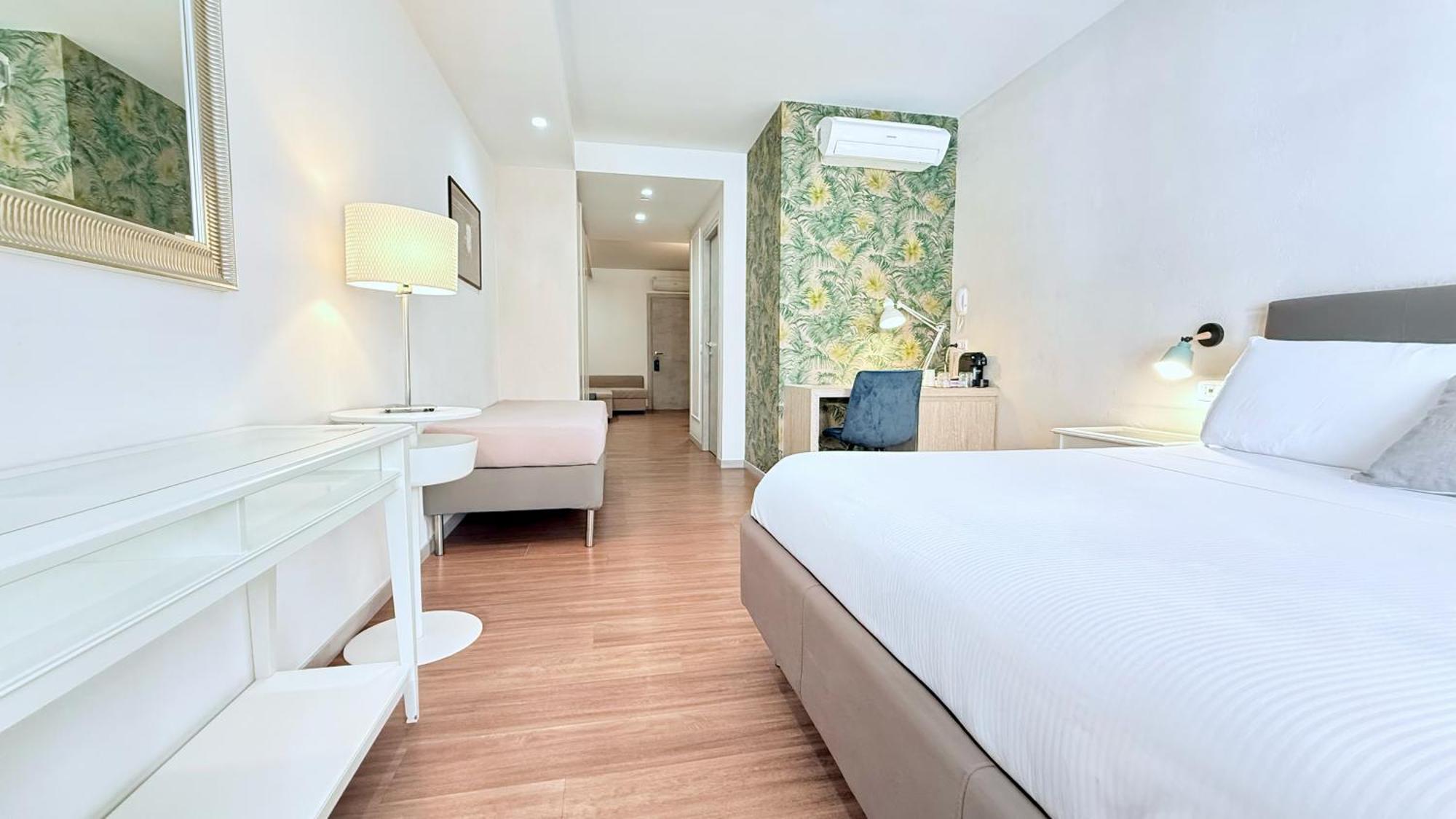 Luxury Triple Room