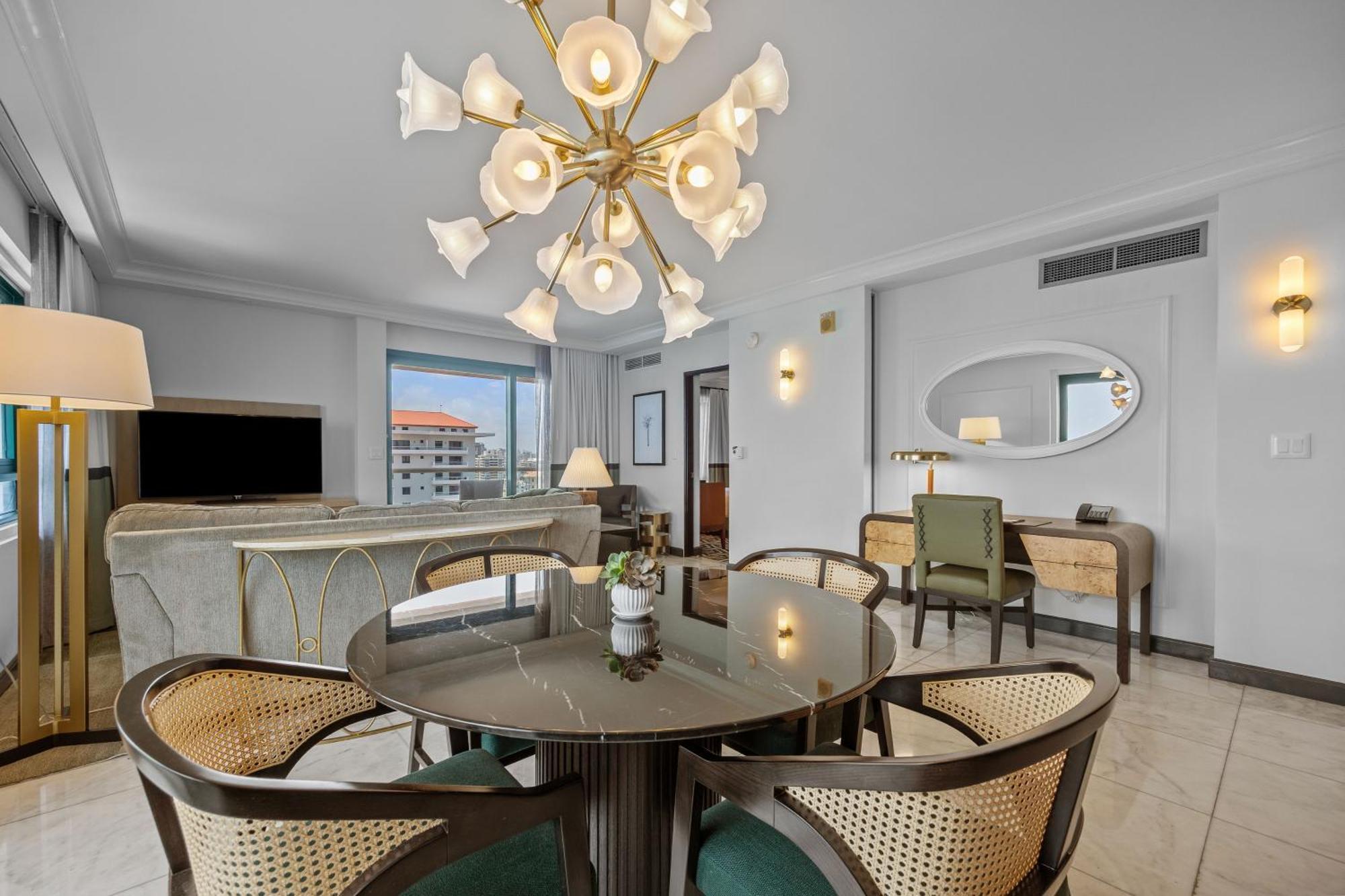 King Suite City View