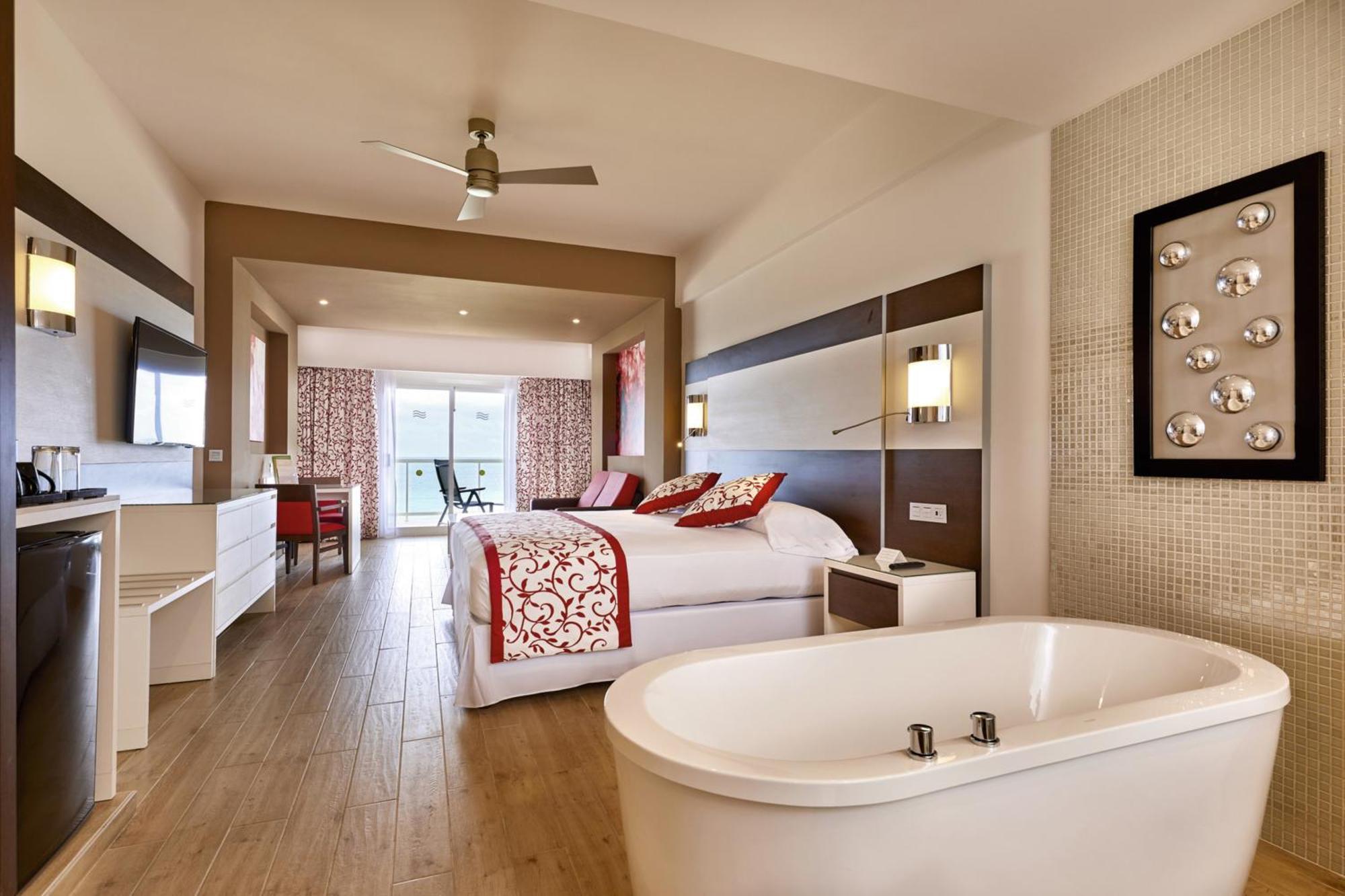 Junior Suite Ocean Front