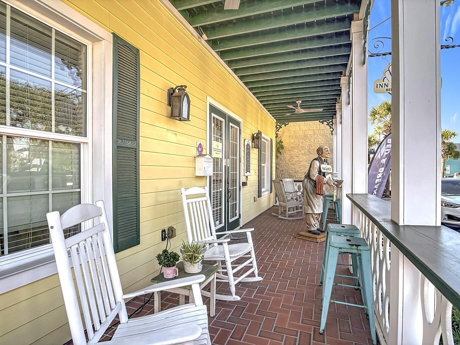 Sea Shell King Room Balcony