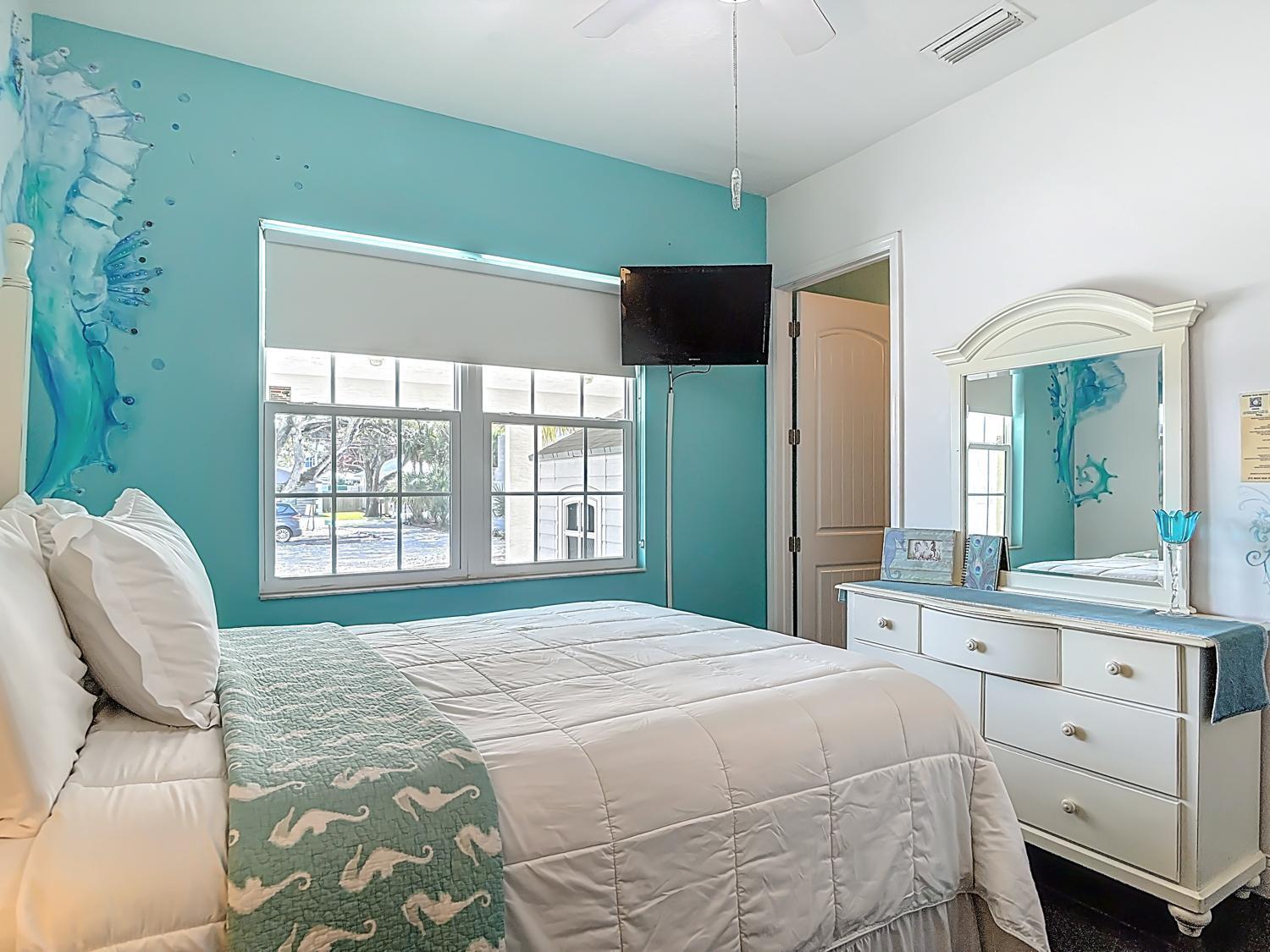 Sea Horse Queen Room