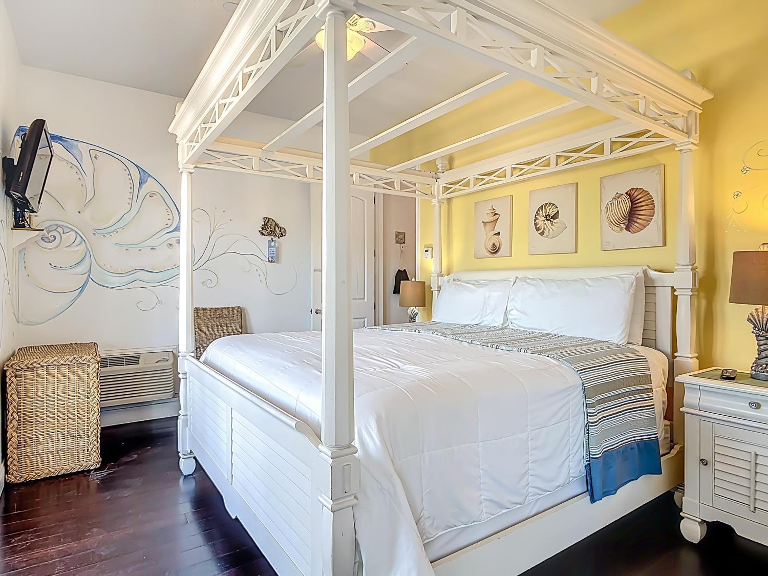 Sea Shell King Room Balcony